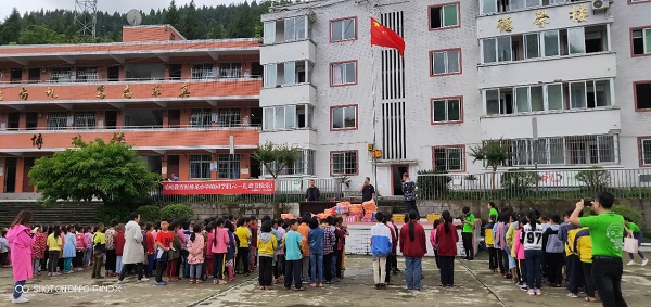 图片35.jpg 图片35.jpg