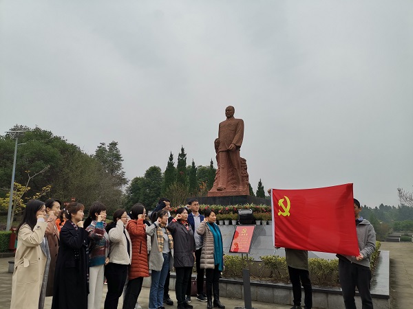 4.jpg 4.jpg